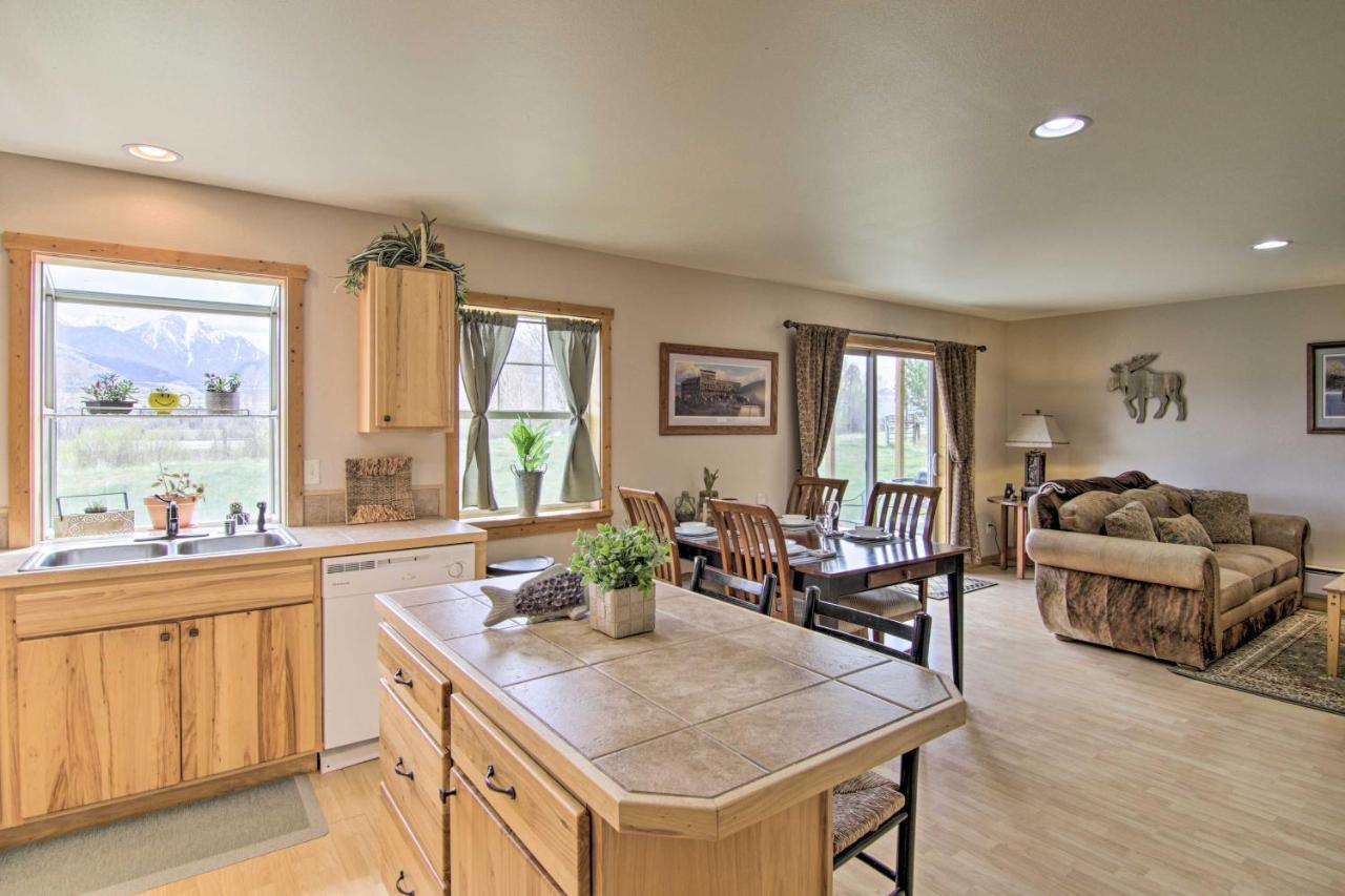 Airy Emigrant Townhome With Sweeping Mtn Views! Exterior foto